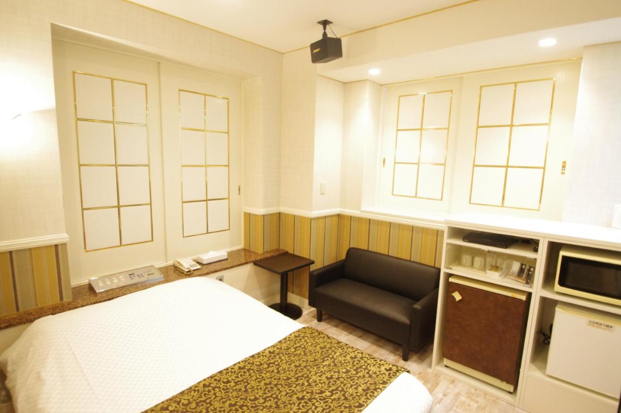 Hotel Crystal 大人専用 Tokyo Bagian luar foto