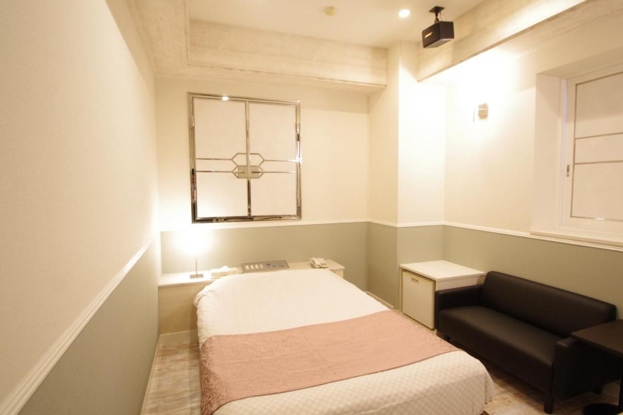 Hotel Crystal 大人専用 Tokyo Bagian luar foto